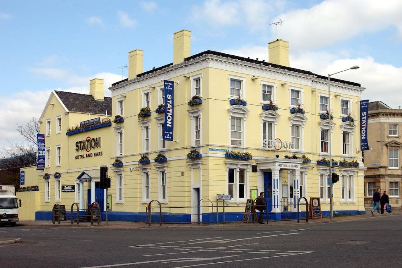 Station Hotel Γκλόστερ Εξωτερικό φωτογραφία
