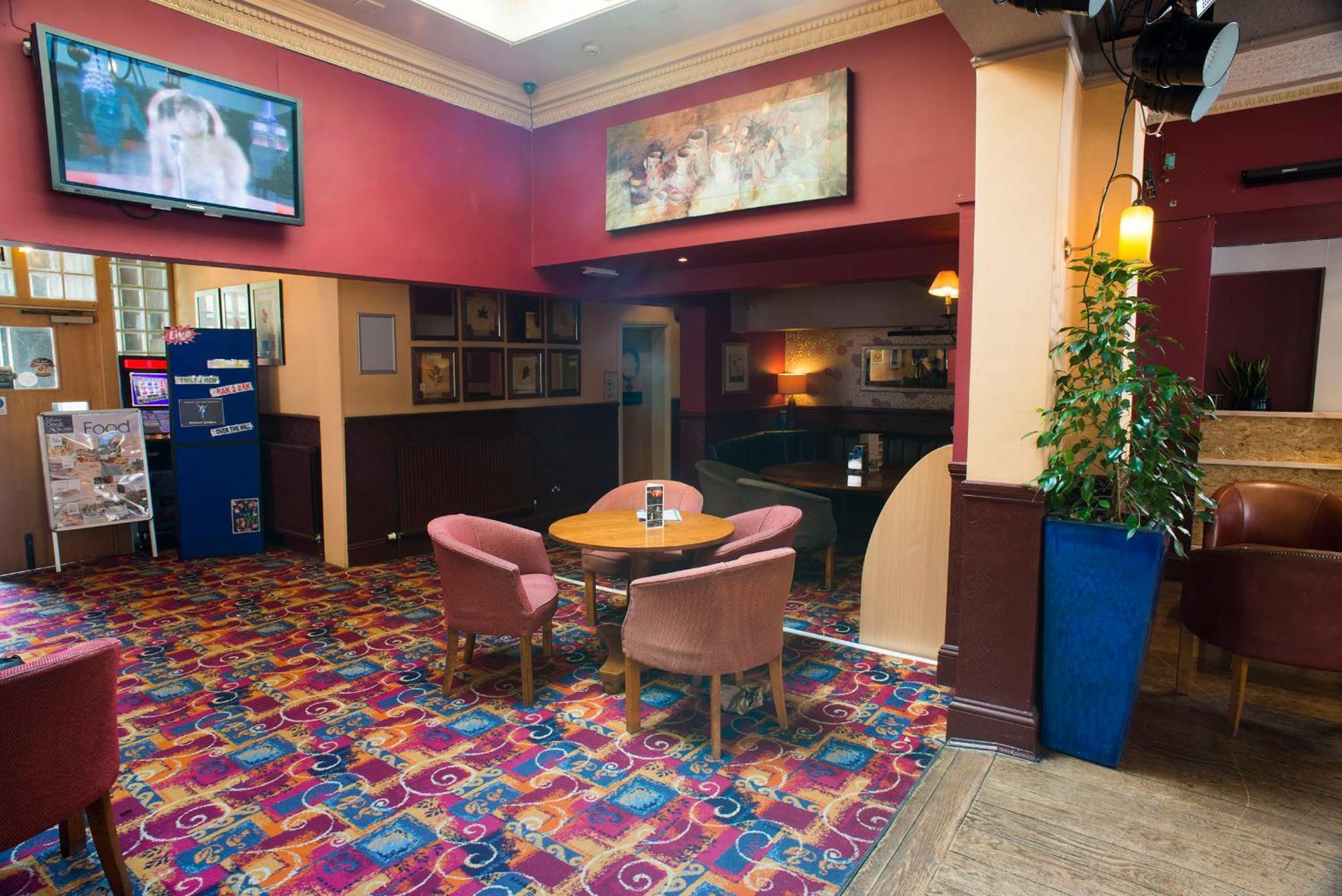 Station Hotel Γκλόστερ Εξωτερικό φωτογραφία